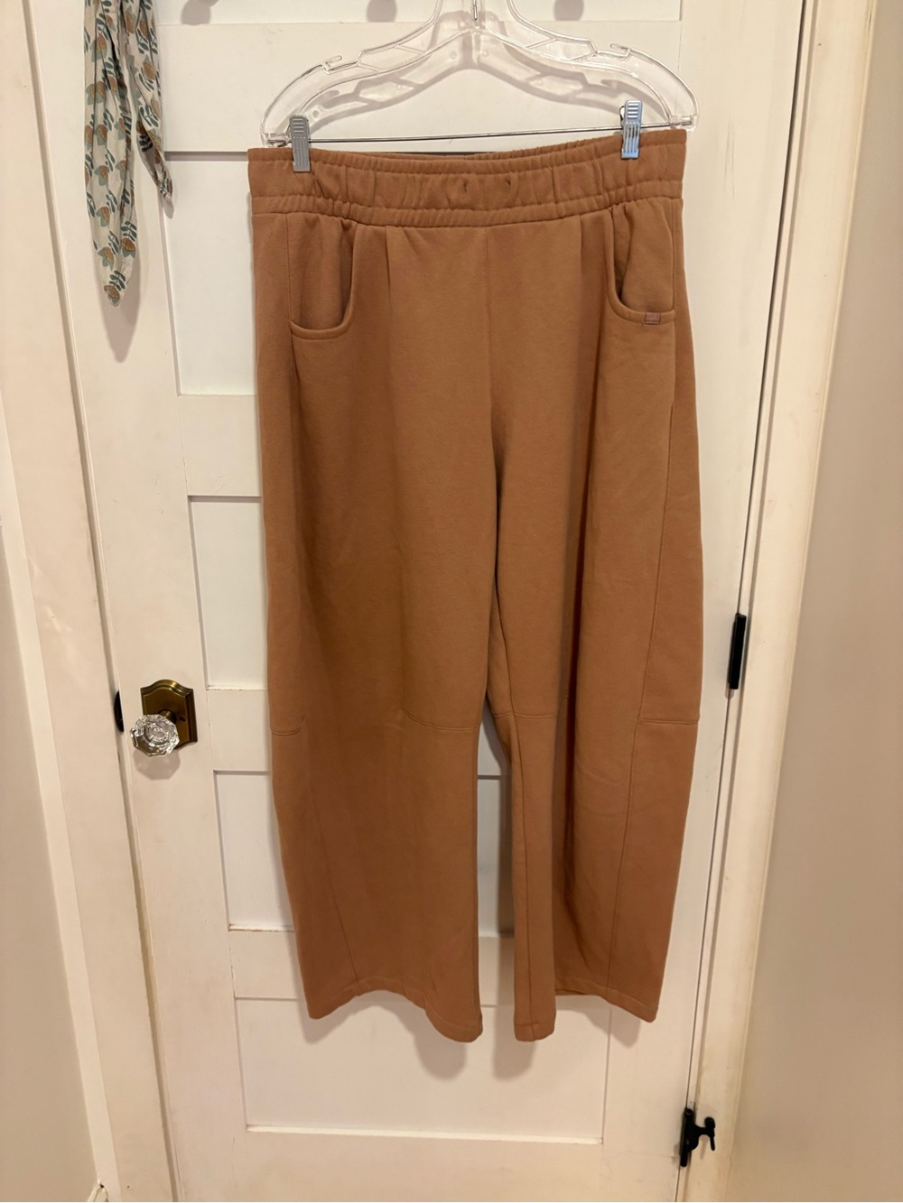 NWOT Out From Under Barrel Sweatpants Pants - Brown
